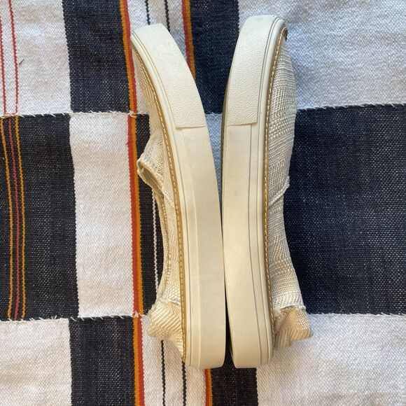 Toms Parker Slip On Boat Shoe Sneakers. Natural Color. Distressed. Size 7.5. - Picture 4 of 14